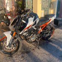 KTM duke 125 cc