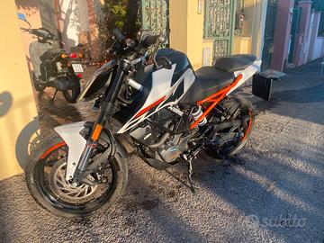 KTM duke 125 cc