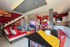 VILLA A SCHIERA A FIORENZUOLA D'ARDA