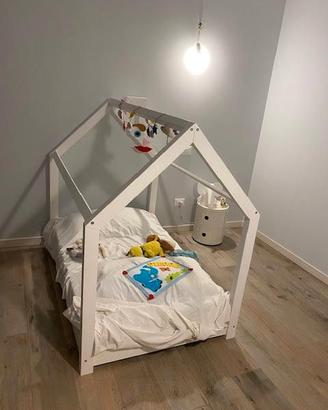 lettino montessori per bambini