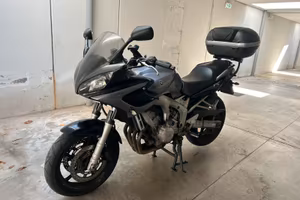 YAMAHA FZ6 FAZER 2005