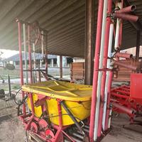 spandiconcime localizzato ELHO