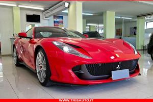FERRARI 812 Superfast Pack Lift Titanio Carbonio