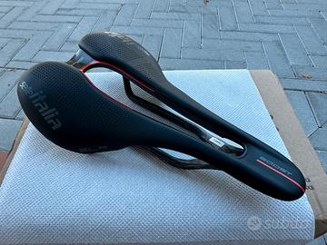 Sella Selle Italia SLR Superflow Carbon