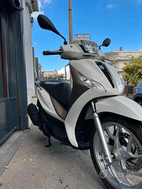 Piaggio Medley 125