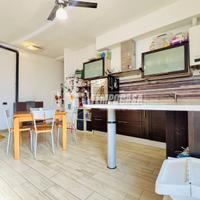 Appartamento su Due Livelli con Box e Locale Sgomb