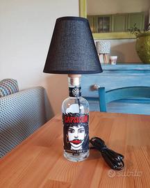 Lampada artigianale bottiglia "Capsicum Gin"