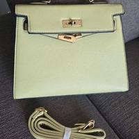 Borsa con tracolla removibile – pistacchio chiaro