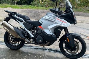 KTM 1290 SUPER ADVENTURE S 2023