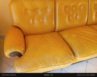 Divano tre posti con due poltrone vera pelle