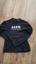 T-shirt nera manica lunga.taglia S.. 12 anni