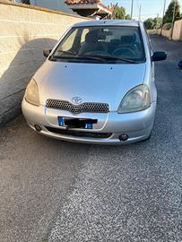 Yaris 1999