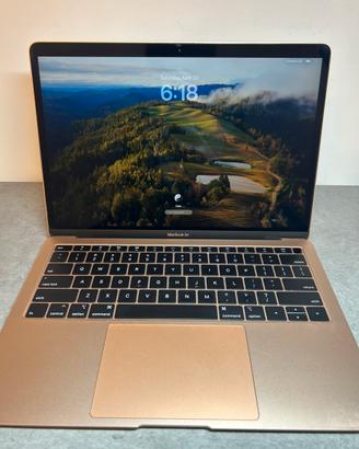 MacBook Air 2018 i5 – 8GB RAM – 128GB SSD