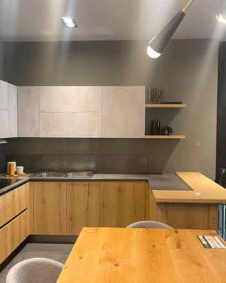 Cucina in legno massiccio angolare in svendita