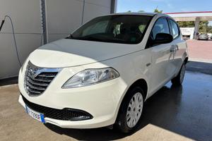 Lancia Ypsilon 0.900 turbo benzina e metano