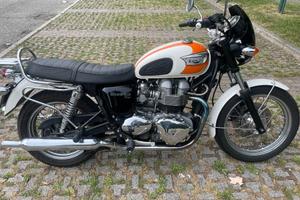 Triuph Bonneville T100