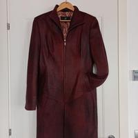 Cappotto in eco pelle bordeaux taglia 48
