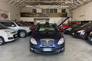 Lancia Ypsilon 1.4 16V Oro