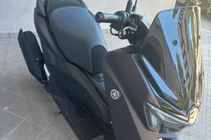Yamaha N Max tech 125 dark magma