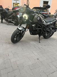 Benelli Leoncino 250