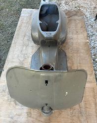 1 VESPA 50 SPECIAL DA RESTAURARE + 1 TELAIO SCOCCA