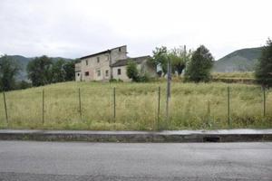 Rustico / Casale di 215 m² con più di 5 locali a E