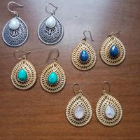 orecchini pendenti nuovi con pietre 