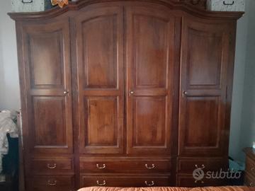 armadio e testiera 