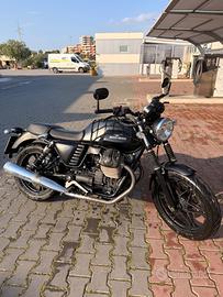 Moto guzzi v7 II Stone Abs
