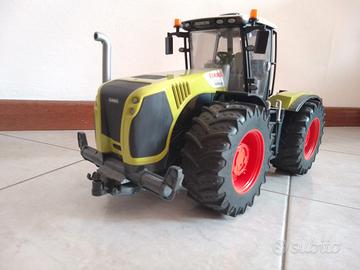 trattore bruder class xerion 5000