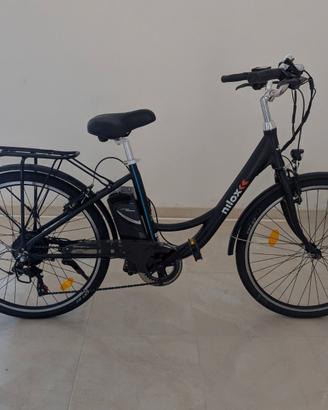 MAI USATA BiciElettrica NILOX 25km/h autonomia90Km