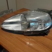 Fari anteriori Fiat Grande Punto