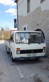 Camioncino Volkswagen LT 35 d'epoca 