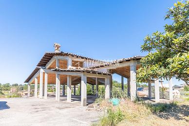 Struttura villa con terreno, Via della Vite, Riano