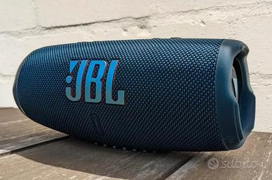 JBL Charge 5 Blue + custodia 