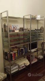 Libreria acciaio e cristallo