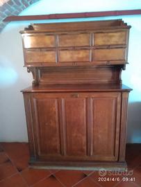 Antico mobile da ufficio