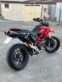 Ducati Hypermotard 1100s