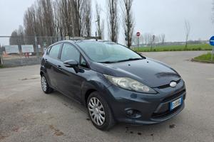 Ford Fiesta GPL -  140000 km
