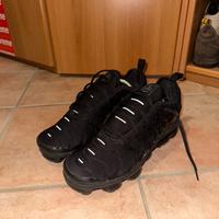 Nike air vapoax plus triple black