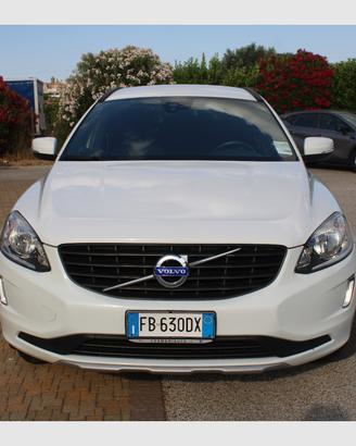 VOLVO XC60 D4 AWD Geartronic Summum 190CV