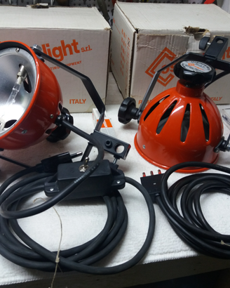 N.2 illuminatori Cosmolight RC 80 nuovi