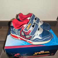 Scarpe Spiderman con le luci taglia 28