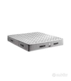 Materasso per dormire  praticamente nuovo