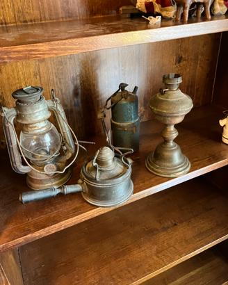 Lotto 4 lampade antiche vintage da collezione
