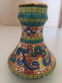 Vaso in ceramica bizantina di Monreale decorato 
