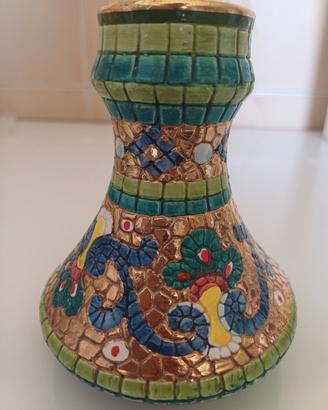 Vaso in ceramica bizantina di Monreale decorato 