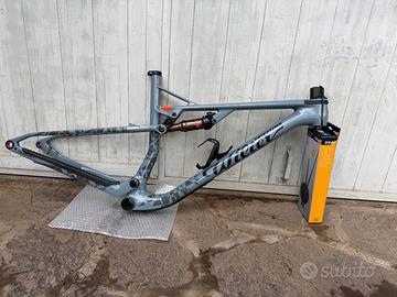 Telaio Wilier Urta Max SLR carbon suspended mtb