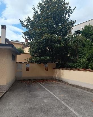 2 posti auto scoperti Montecatini terme centro