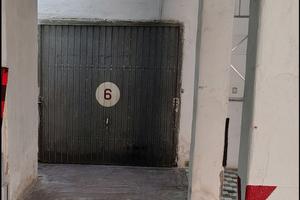 Box Auto 26mq Via Martiri D'Ungheria Soppalcabile